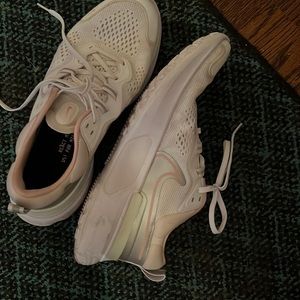 Women’s Nike react size 11 worn 1x